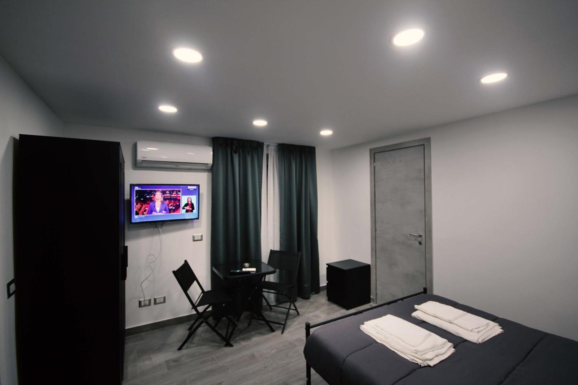 Almat Domus Apartment Naples Room photo